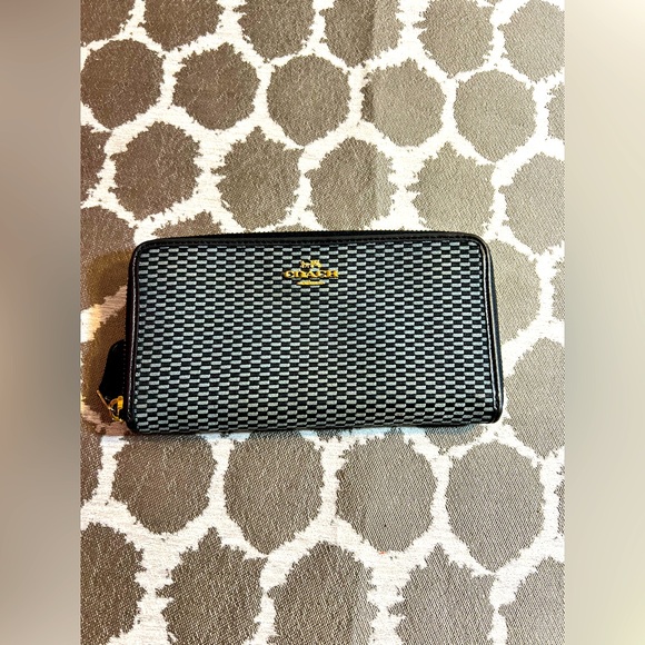 Coach Black and Gray Checkered Wallet - Picture 1 of 13